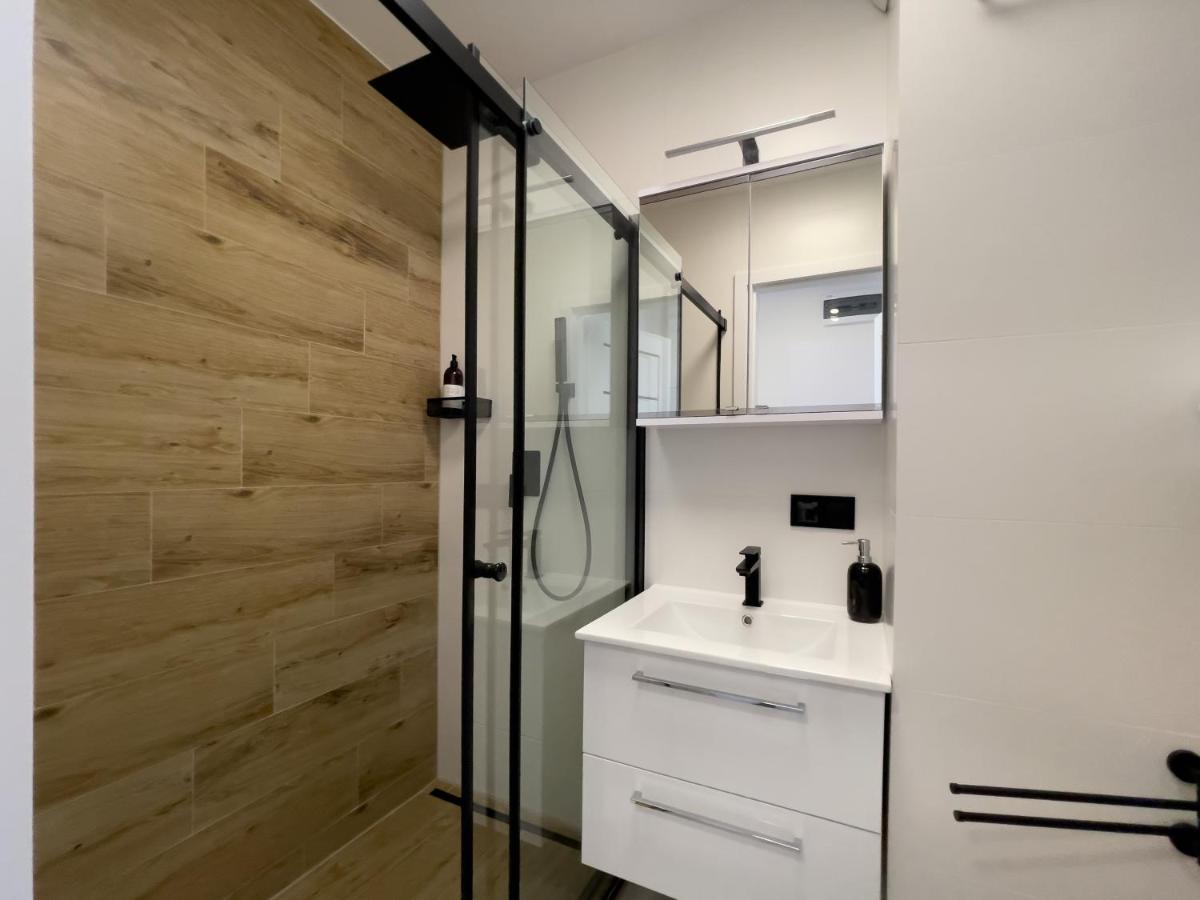 Urban Apartments Premium Baildona 18B, Free Garage, Self Check-In 카토비체 외부 사진